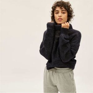 Everlane Puff Sweater in Heathered Black